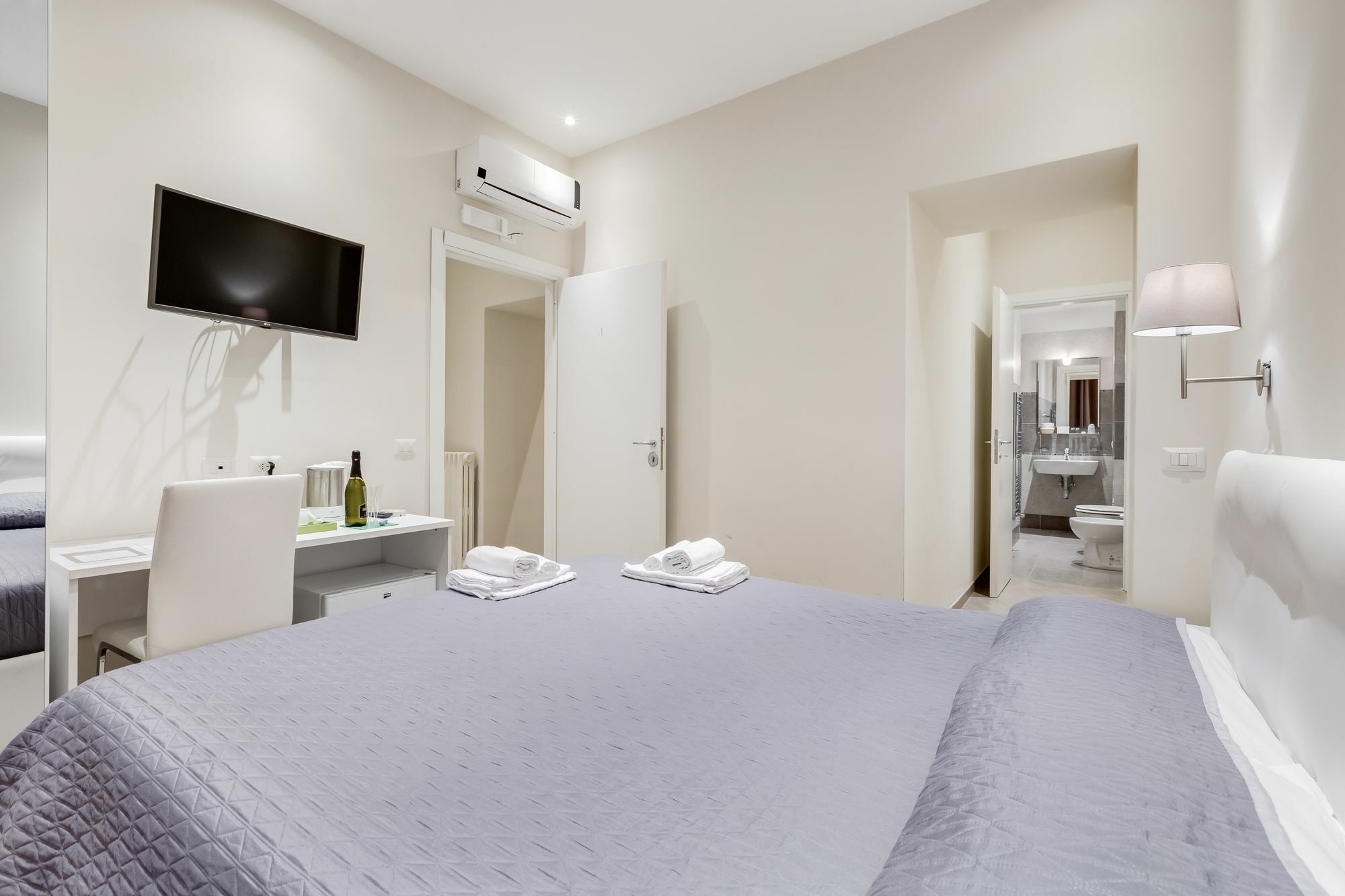 Vaticano 38 Suites Ρώμη Εξωτερικό φωτογραφία